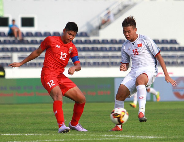 U15 Việt Nam lội ngược dòng ngoạn mục để giành chiến thắng 2-1 trước U15 Myanmar - Ảnh 1.