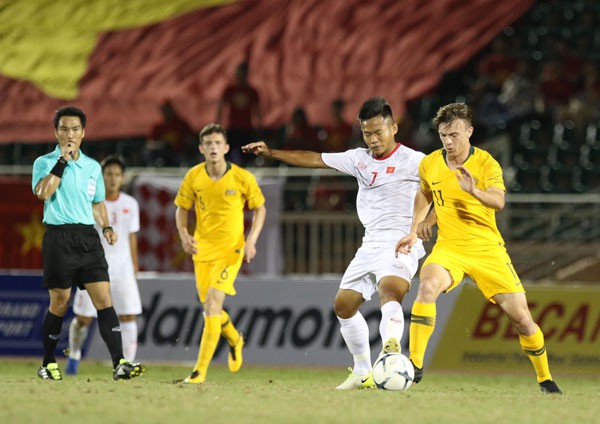 Bảng B giải U18 Đông Nam Á 2019: U18 Việt Nam thất thủ 1-4 trước U18 Australia - Ảnh 2.