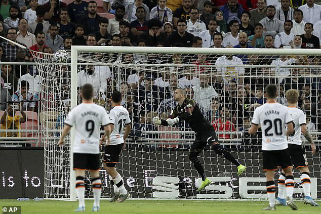 Valencia 1-3 Real Madrid: Real giành quyền vào chung kết Siêu cup Tây Ban Nha - Ảnh 1.