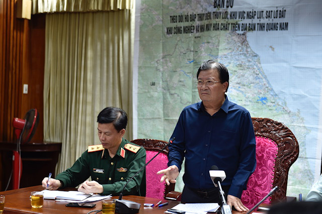 Thành lập Sở Chỉ huy tiền phương tìm kiếm các nạn nhân sạt lở ở Quảng Nam - Ảnh 1.