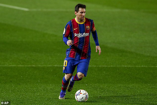 Lionel Messi sẽ tập trung muộn cùng Barcelona - Ảnh 1.