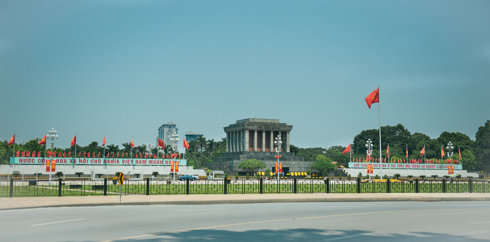 Xử lý dứt điểm vi phạm ở 8B Lê Trực lọt top 10 sự kiện tiêu biểu của Thủ đô Hà Nội năm 2020 - Ảnh 7.