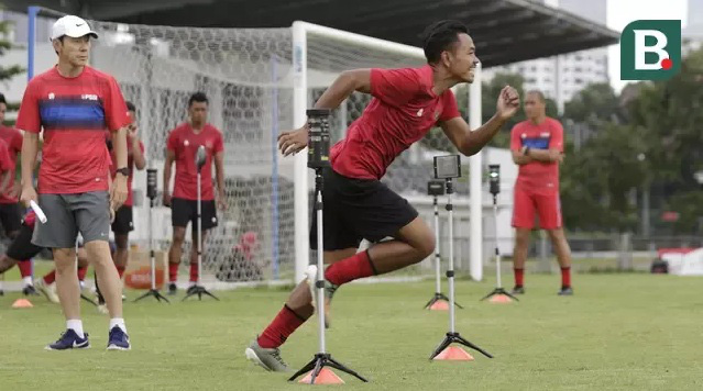 Vòng loại World Cup 2022: ĐT Indonesia áp dụng công nghệ luyện tập hiện đại - Ảnh 1.