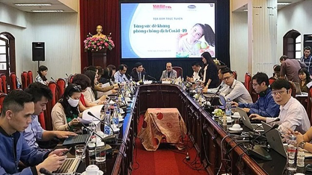 A teleconference on Increasing resistance to prevent Covid-19 hosted by Nhan Dan Online on February 28, 2020. (Photo: NDO) 