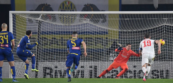 Verona 2-1 Juventus: Thất bại bất ngờ - Ảnh 3.