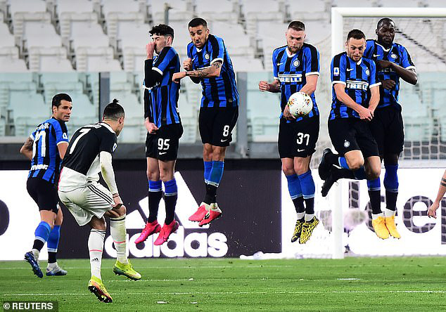 Juventus 2-0 Inter: Ronaldo không ghi bàn, Juve vẫn thắng trận derby Italia - Ảnh 3.