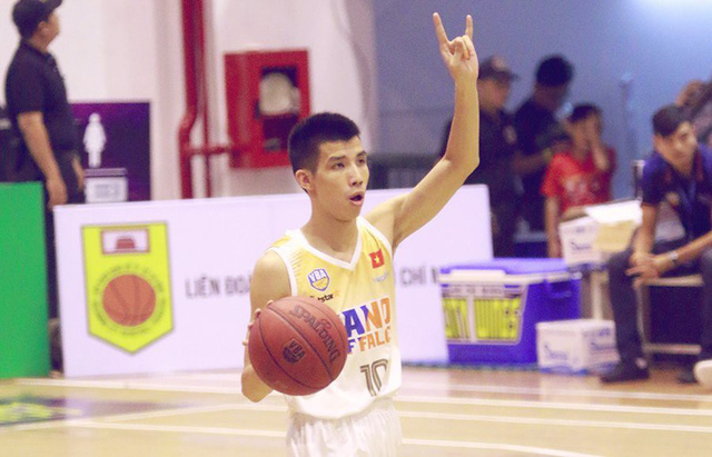 Nguyễn Phú Hoàng chính thức gia nhập Thang Long Warriors - Ảnh 1.