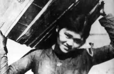 Ngô Thị Tuyển: Bà Ngô Thị Tuyển - một trong những anh hùng của dân tộc. Với tinh thần kiên cường và sự hy sinh cao đẹp, bà đã để lại dấu ấn mãi mãi trong lịch sử đấu tranh của Việt Nam. Hãy cùng xem hình ảnh của bà để học tập và khâm phục tinh thần yêu nước, giữ truyền thống của người Việt Nam.
