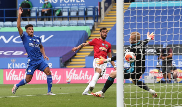 Leicester City 0-2 Man Utd: Fernandes tỏa sáng, Quỷ đỏ giành suất dự Champions League - Ảnh 3.
