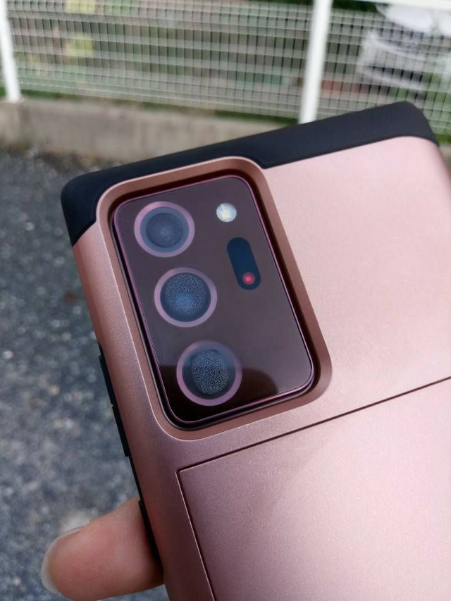 Camera trên Galaxy Note 20 và Note 20 Ultra có hiện tượng đọng hơi nước? - Ảnh 2.