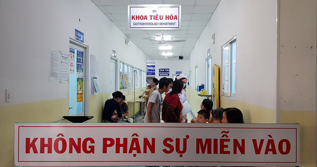 Vụ 26 trẻ nhỏ chùa Kỳ Quang 2 nhập viện nghi ngộ độc thực phẩm: Còn 6 em phải điều trị - Ảnh 1.