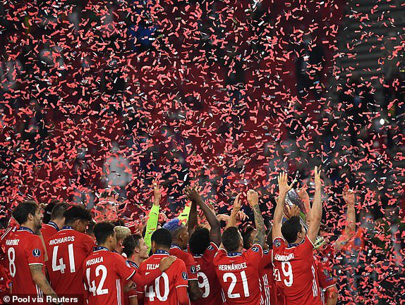 Ngược dòng trước Sevilla, Bayern lần thứ 2 giành siêu cúp châu Âu - Ảnh 6.