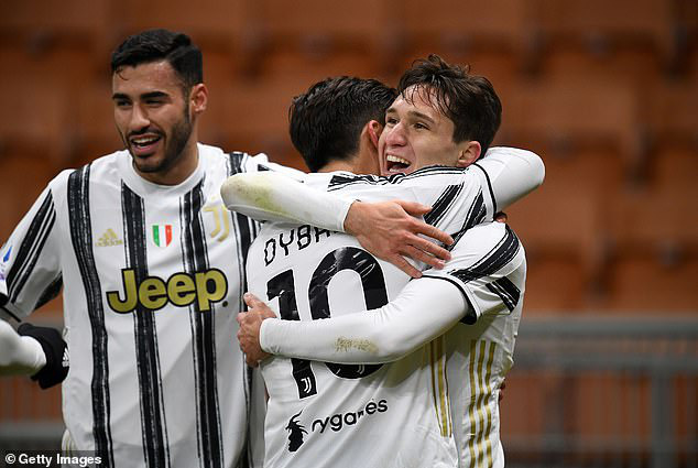 Đè bẹp AC Milan, Juventus chen chân vào top 4 - Ảnh 2.