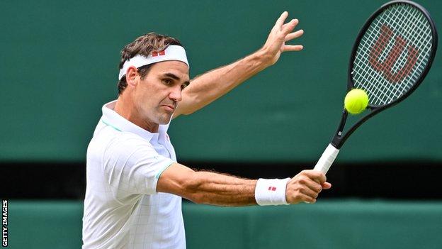 Roger Federer trở lại tập luyện bình thường - Ảnh 1.