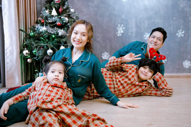Sao Việt đón Giáng Sinh ấm áp bên gia đình - Ảnh 12.