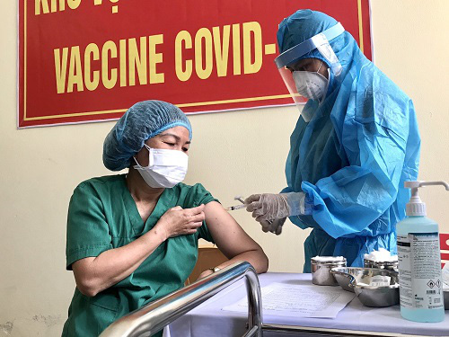Sáng 31/3, không có ca mắc COVID-19 mới, hơn 48.200 người đã tiêm vaccine - Ảnh 2.