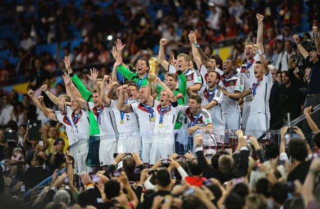 Cuộc chiến của những thương hiệu kỳ phùng địch thủ tại EURO 2020 - Ảnh 7.