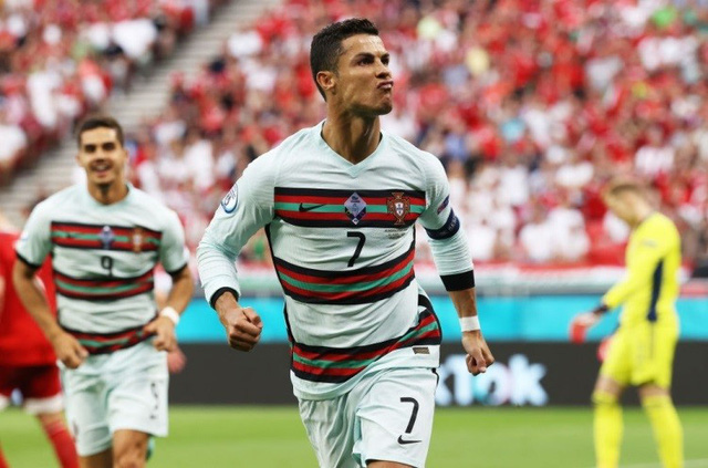 EURO 2020 - Vũ điệu cuối cùng của Cristiano Ronaldo - Ảnh 2.