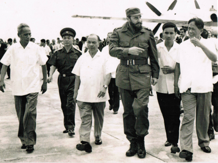 Chủ tịch nước Nguyễn Xuân Phúc thăm chính thức Cuba: Chuyến thăm nghĩa tình - Ảnh 1.