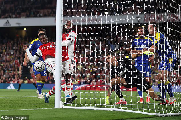 Vòng 3 Cúp Liên đoàn Anh: Arsenal thắng tưng bừng, Chelsea, Tottenham nhọc nhằn đi tiếp sau loạt luân lưu - Ảnh 2.