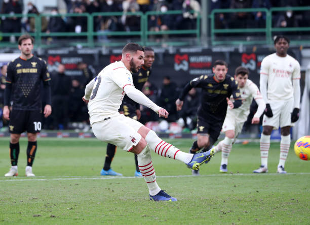 Vòng 21 Serie A | Ibrahimovic lập công, AC Milan thắng dễ Venezia - Ảnh 2.