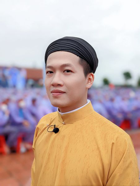 MC Trần Ngọc lập kỷ lục 4 lần dẫn điểm cầu chiến thắng Chung kết Olympia - Ảnh 2.