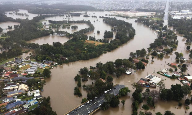 Miền Đông Australia hứng chịu thêm mưa lớn, lũ lụt “đe dọa tính mạng” - Ảnh 1.