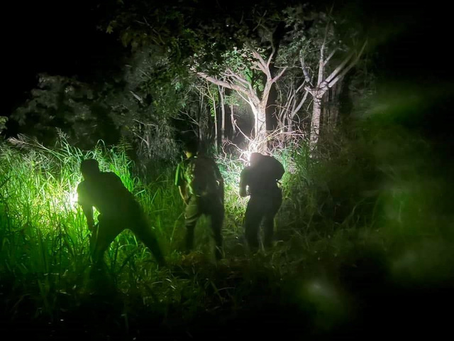 Tìm thấy thi thể người phụ nữ sau 15 ngày đi lạc trong rừng Tà Cú - Ảnh 2.