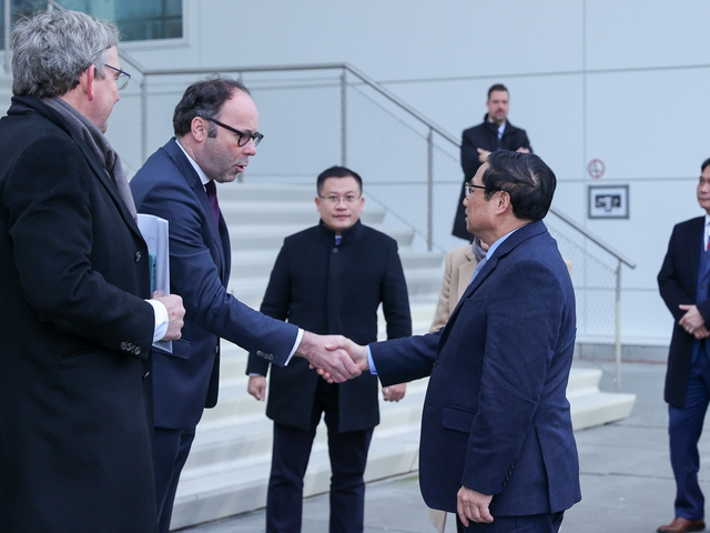Thủ tướng thăm thung lũng Silicon của châu Âu, đề nghị Hà Lan hỗ trợ xây dựng Brainport tại Hà Nội - Ảnh 1.