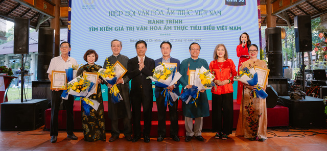 Công bố 121 món ẩm thực tiêu biểu Việt Nam năm 2022 - Ảnh 1.