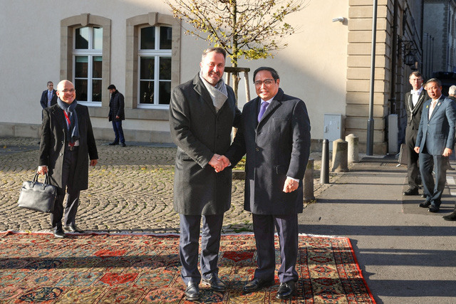 Chùm ảnh: Lễ đón chính thức Thủ tướng Phạm Minh Chính thăm Luxembourg - Ảnh 6.