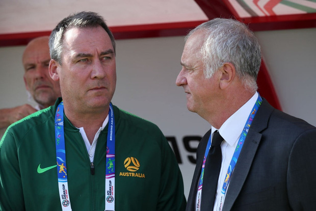Australia coach was severely fined for violating epidemic prevention rules - Photo 2.