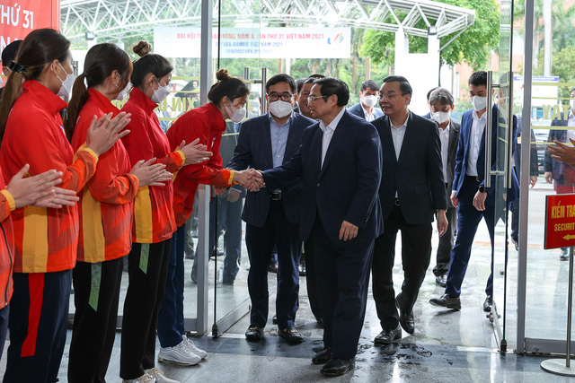Thủ tướng động viên đoàn thể thao Việt Nam, kiểm tra công tác chuẩn bị SEA Games 31 - Ảnh 7.