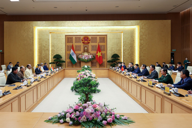 Thủ tướng Phạm Minh Chính hội kiến Chủ tịch Hạ viện Ấn Độ - Ảnh 1.