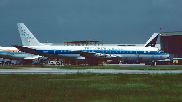5 unusual airlines that you don't believe can exist - Photo 3.