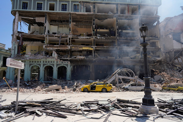Hotel explosion in Cuba: At least 82 people were injured - Photo 3.