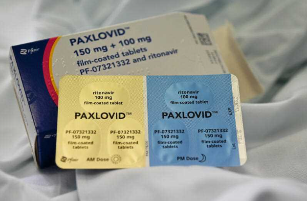 Thuốc Paxlovid làm giảm nguy cơ COVID-19 ở người cao tuổi bất kể tình trạng vaccine - Ảnh 1.
