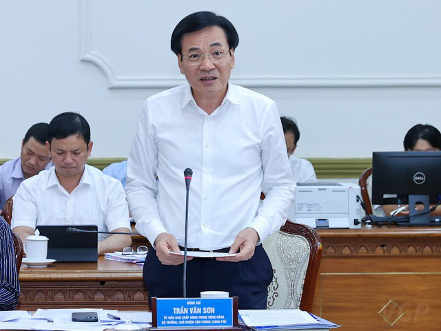 Thủ tướng: Chính phủ sẽ ban hành ngay nhiều nghị quyết để gỡ vướng, thúc đẩy các dự án trọng điểm tại TP Hồ Chí Minh - Ảnh 7.