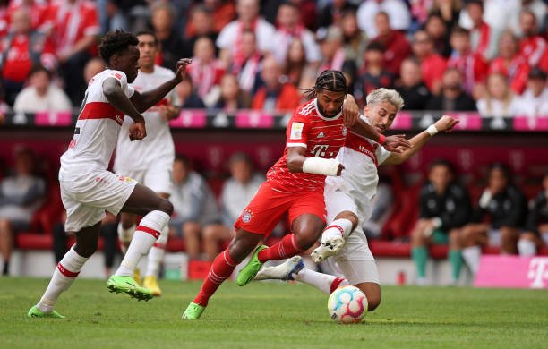 Bayern chia điểm tiếc nuối trước Stuttgart - Ảnh 1.
