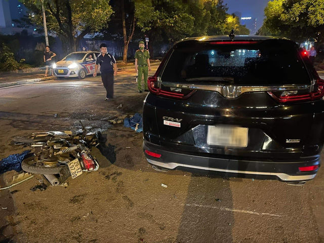 Lái xe ô tô gây tai nạn liên hoàn ở Hà Nội có nồng độ cồn vượt mức kịch khung - Ảnh 2.