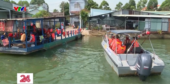 Sau vụ lật thuyền, Đồng Nai siết chặt hoạt động chở khách trên sông - Ảnh 4.