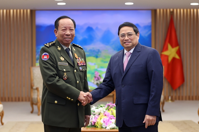 Hợp tác quốc phòng là trụ cột quan trọng trong quan hệ Việt Nam - Campuchia - Ảnh 1.
