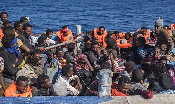 EU cần hành động khẩn cấp về vấn đề người di cư - Ảnh 1.