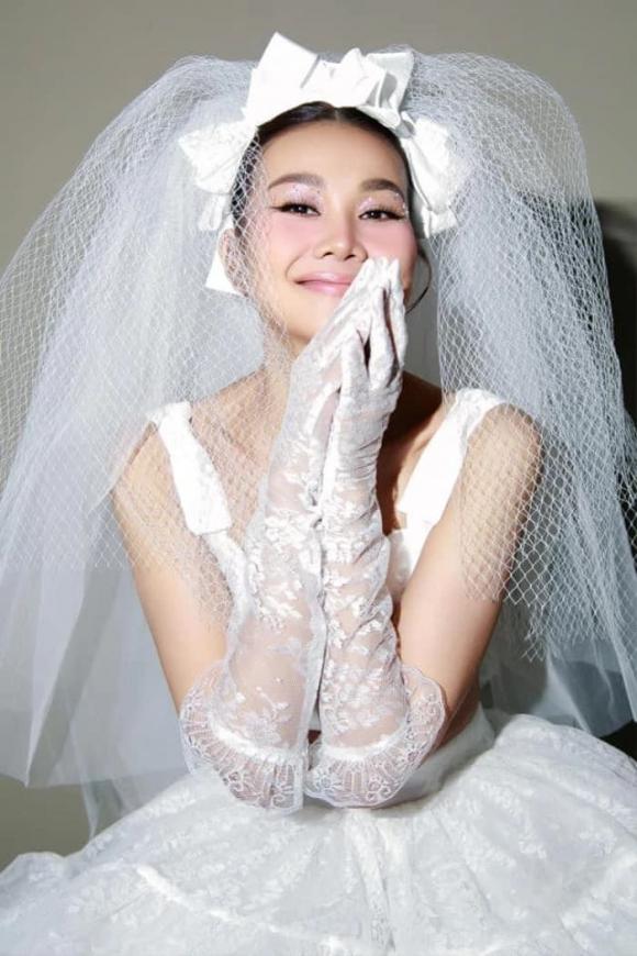Nghệ sĩ Công Lý đón sinh nhật bên vợ, rộ tin Ngọc Huyền nhận lời cầu hôn của bạn trai - Ảnh 8.