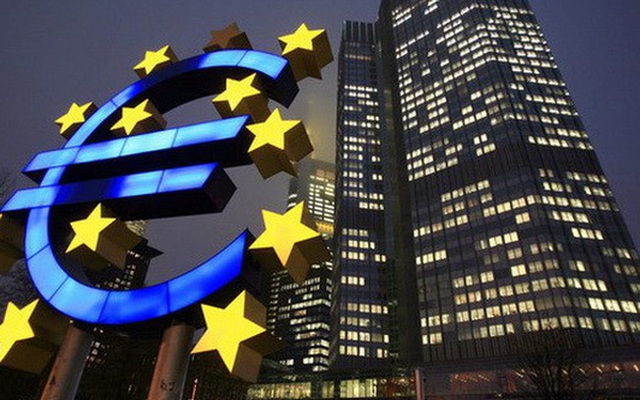 ECB không cắt giảm lãi suất khi lạm phát chưa về mục tiêu - Ảnh 1.