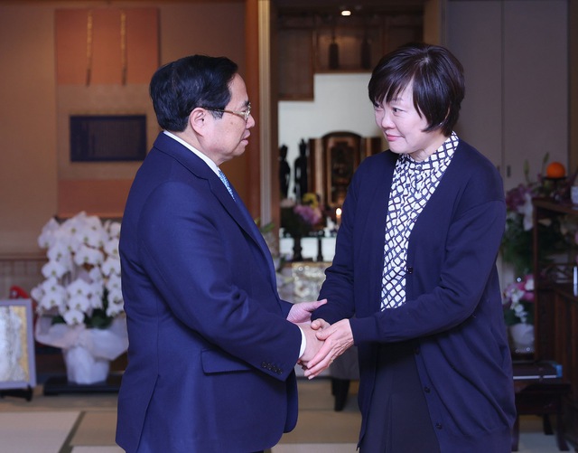 Thủ tướng Phạm Minh Chính thăm gia đình cố Thủ tướng Abe Shinzo - Ảnh 1.