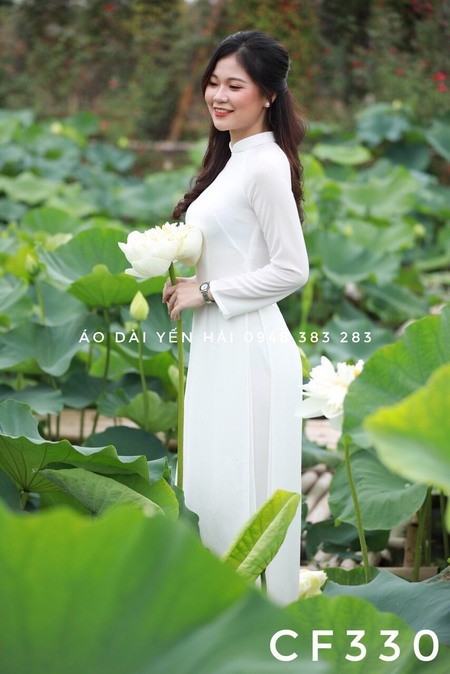 Áo dài Yến Hải tôn vinh nét đẹp phụ nữ Việt - Ảnh 1.