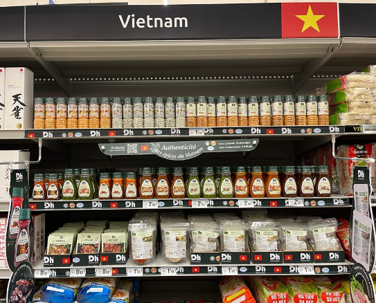 CEO Dh Foods tiết lộ ‘bí kíp’ đưa gia vị Việt lên kệ siêu thị Pháp - Ảnh 1.