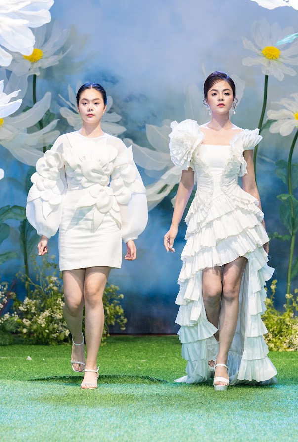 Thu Quỳnh, Thanh Hương hội tụ tại Vietnam Kids Fashion Week 2023 - Ảnh 1.