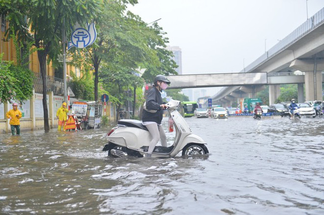 Hà Nội lên phương án chống ngập lụt trước mùa mưa - Ảnh 1.